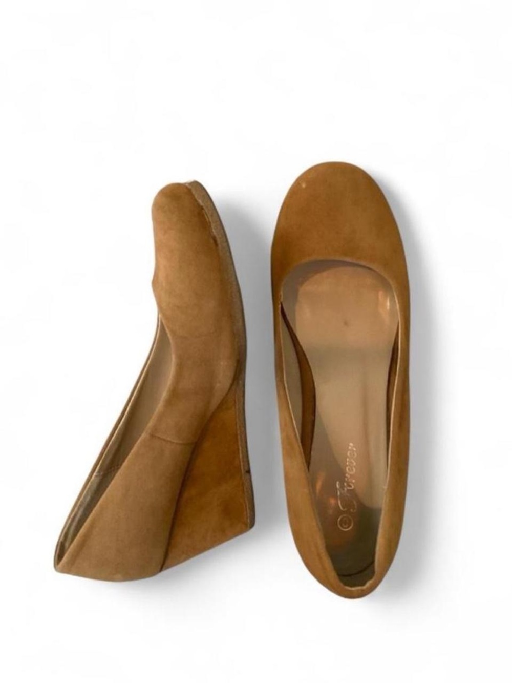 Women’s Tan Suede Wedge Pumps in size 8